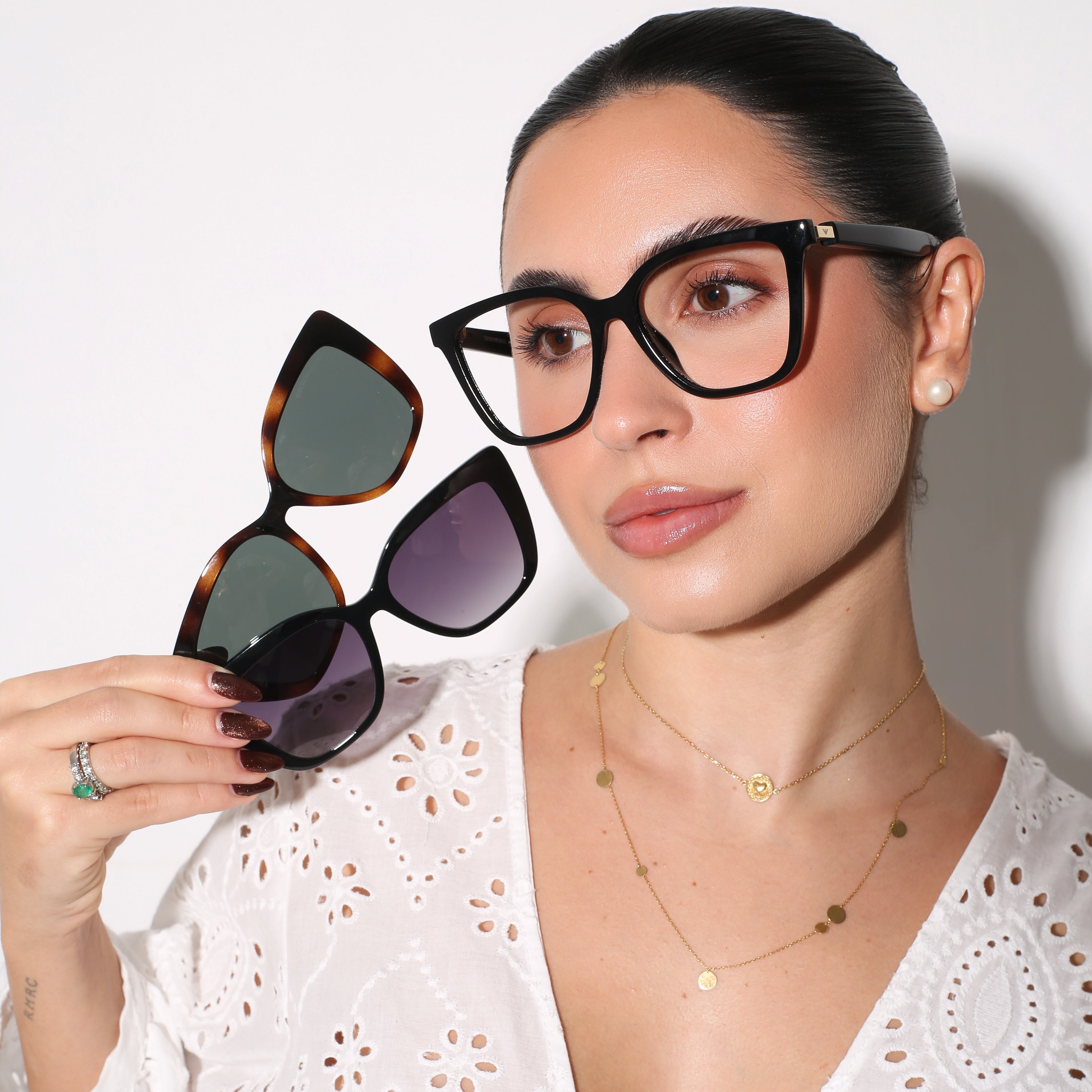 Óculos de Grau e Solar Emporio Armani EA 4254U